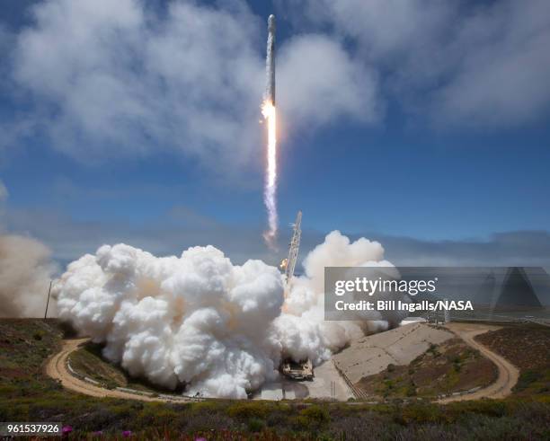 In this handout image provided by NASA, the NASA/German Research Centre for Geosciences GRACE Follow-On spacecraft launch onboard a SpaceX Falcon 9...