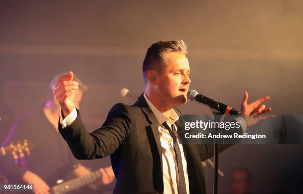 Tom Chaplin performs during An Evening With Mike Rutherford, The Mechanics and Friends at the BMW PGA Championship at Wentworth on May 22, 2018 in...