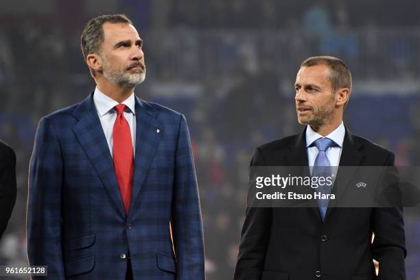 King Felipe VI of Spain and UEFA President Aleksander Ceferin attend the medal ceremony after the UEFA Europa League Final between Olympique de...