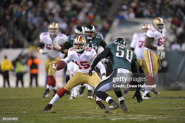 Wide receiver Michael Crabtree of theSan Francisco 49ers runs the ball during the game against the San Francisco 49ers on December 20, 2009 at...