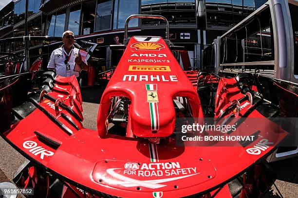 Formula 1 Racing Stand 1,322 Ferrari F1 Stand Stock Photos, High-Res Pictures, and Images ...