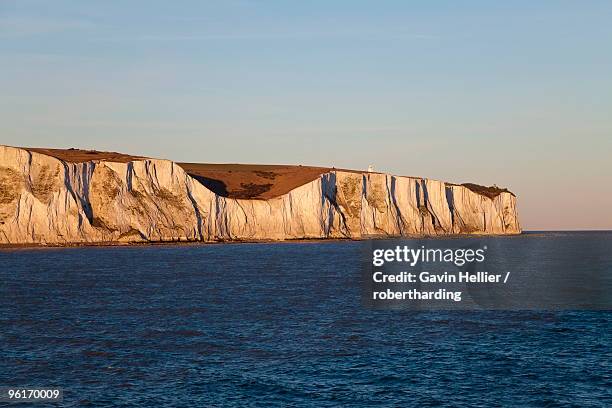 white cliffs of dover viewed from cross channel ferry, kent, england, united kingdom, europe - north downs stock pictures, royalty-free photos & images