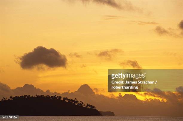looking towards kapa island at sunset, vava'u group, tonga, pacific islands, pacific - isole vavau foto e immagini stock