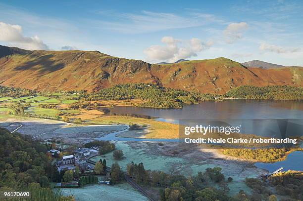 frosty autumn morning in borrowdale, maiden moor and catbells from surprise view above lodore hotel and landing stage on derwentwater, lake district national park, cumbria, england, united kingdom, europe - borrowdale imagens e fotografias de stock