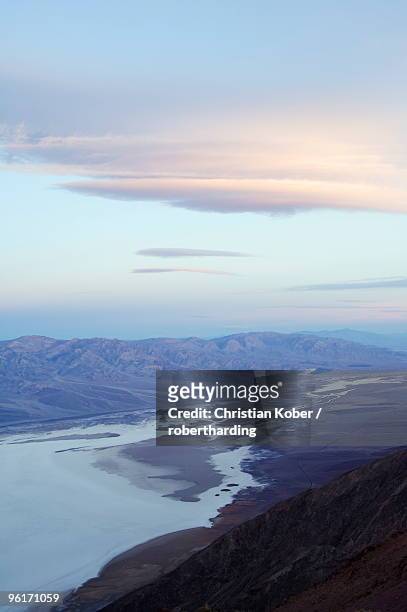 sunrise over badwater and the panamint range from dantes view, death valley national park, california, united states of america, north america - panamint range stock pictures, royalty-free photos & images