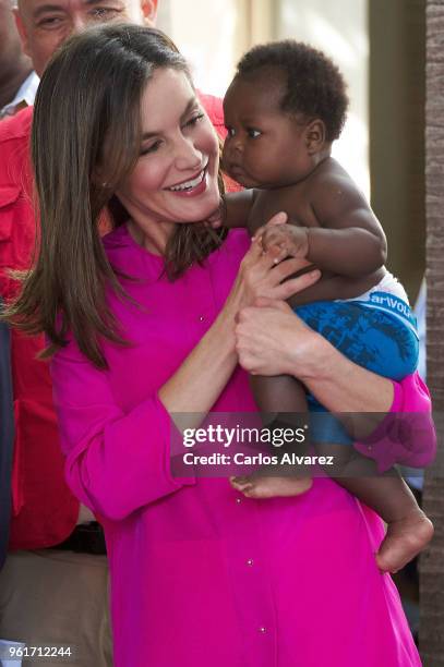 Queen Letizia of Spain visits the St. Vincent de Paul Sisters College in the Cite Soleil neighborhood on May 23, 2018 in Port-au-Prince, Haiti. Queen...