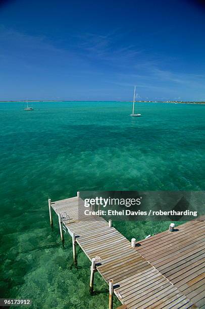 near georgetown, exuma, bahamas, central america - georgetown bahama's stockfoto's en -beelden