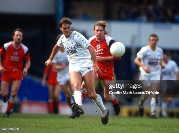 May 1986 London Football League Division One - Tottenham Hotspur v Southampton - Glenn Hoddle of Tottenham and Glenn Cockerill of Southampton