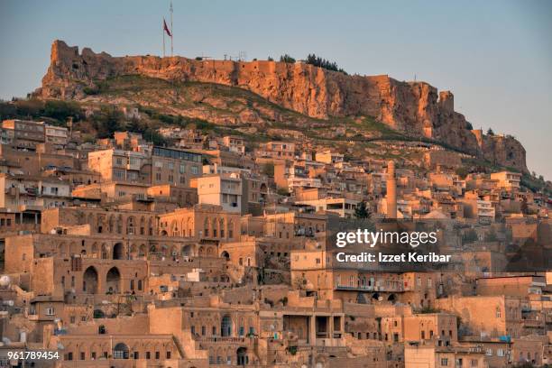 late afternoon picture of old mardin houses, southeastern turkey - mesopotamian stock pictures, royalty-free photos & images
