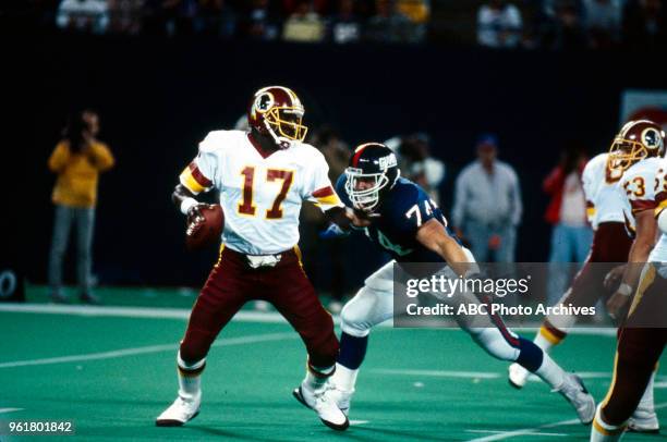 New York Giants vs Washington Redskins gameplay.