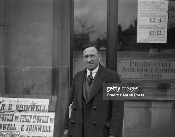 British Labour politician Emanuel 'Manny' Shinwell is re-elected as MP for Linlithgowshire in the by-election, 1928.