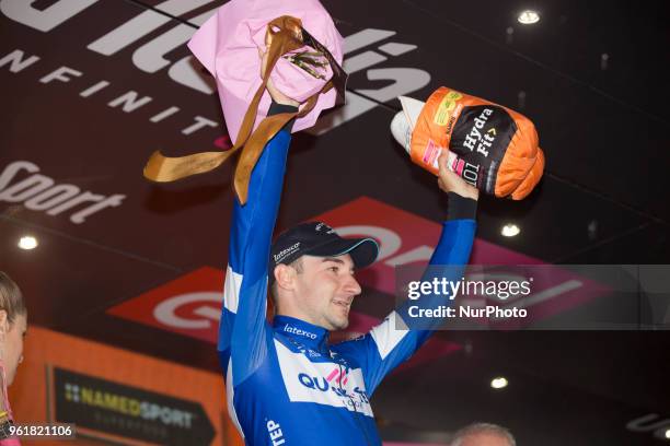 Blue jersey celebrates on the podium Winner stage 17 Elia Viviani Quick-Step Floorsduring the 101st Tour of Italy 2018, Stage 17 RIVA DEL GARDA-ISEO...