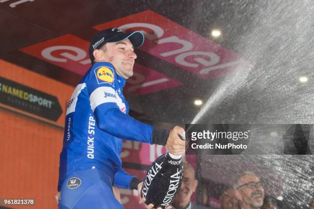 Blue jersey celebrates on the podium Winner stage 17 Elia Viviani Quick-Step Floorsduring the 101st Tour of Italy 2018, Stage 17 RIVA DEL GARDA-ISEO...