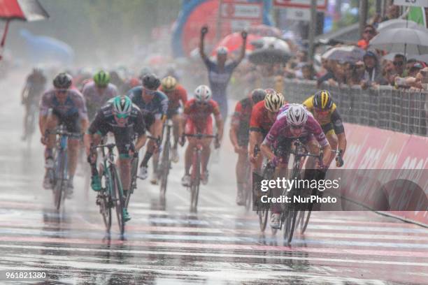 Winner stage 17 Elia Viviani Quick-Step Floorsduring the 101st Tour of Italy 2018, Stage 17 RIVA DEL GARDA-ISEO , 155 km on May 23, 2018 in Iseo,...