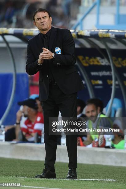 Leonardo Semplici head coach of Spal looks on during the serie A match between Spal and UC Sampdoria at Stadio Paolo Mazza on May 20, 2018 in...