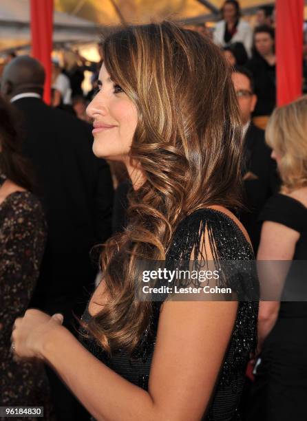 Actress Penelope Cruz arrives to the TNT/TBS broadcast of the 16th Annual Screen Actors Guild Awards held at the Shrine Auditorium on January 23,...