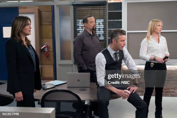 Remember Me" Episode 1923 -- Pictured: Mariska Hargitay as Lieutenant Olivia Benson, Ice-T as Odafin "Fin" Tutuola, Peter Scanavino as Dominick...