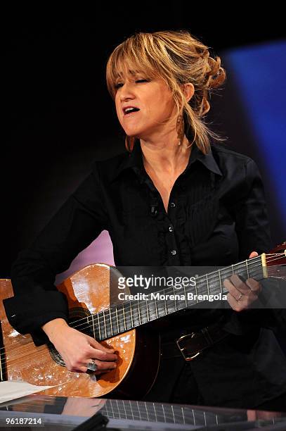 Luciana Littizzettois a guest on the Italian tv show " Che tempo che fa" on January 25 , 2009. In Milan, Italy.