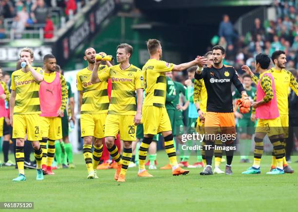 Andre Schuerrle of Dortmund, Jeremy Toljan of Dortmund, Oemer Toprak of Dortmund, Lukasz Piszczek of Dortmund, Andrey Yarmolenko of Dortmund,...