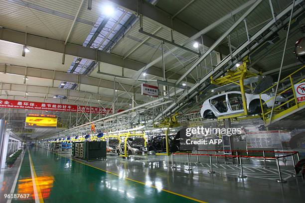 Volvo Factory 1,260 Volvo Factory Stock Photos, High-Res Pictures, and Images - Getty ...