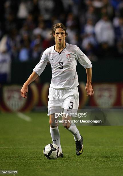 Clarence Goodson of USA looks to make a pass play during their international friendly match against Honduras on January 23, 2010 in Carson,...