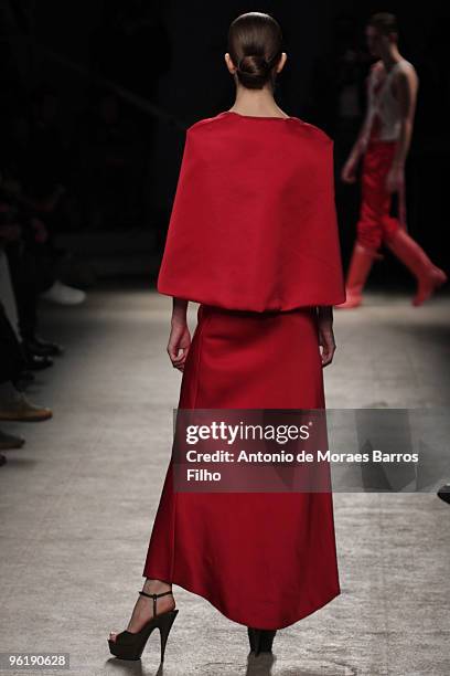 Models walk the runway at the Josephus Thimister Haute-Couture fashion show during Paris Fashion Week Spring/Summer 2010 at the Palais De Tokyo on...