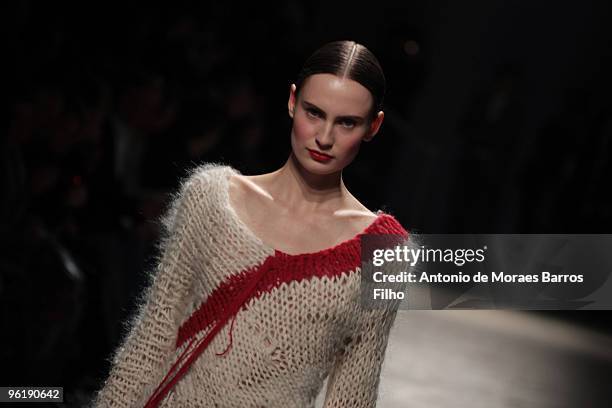 Models walk the runway at the Josephus Thimister Haute-Couture fashion show during Paris Fashion Week Spring/Summer 2010 at the Palais De Tokyo on...