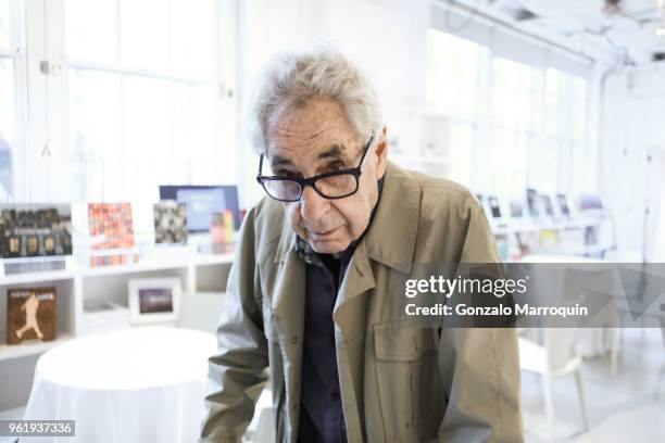 Photographer Elliott Erwitt during the Humane Society Of New York In Partnership With Aperture Foundation Fine Art Photography Benefit Auction on May...