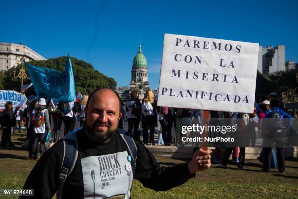 Teachers from all across the Argentine Republic marched to Plaza de Mayo, in Buenos Aires, Argentina, on May 24, 2018 in the second Federal Teacher...