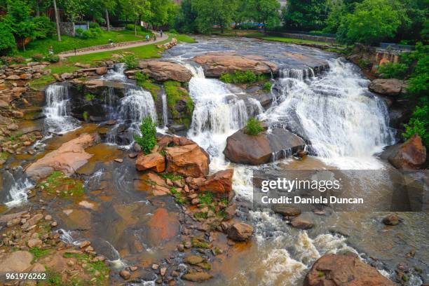 falls park in greenville - greenville-south-carolina photos et images de collection