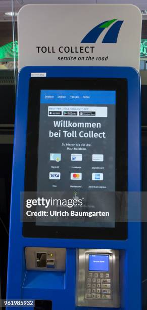 Truck toll from July 1. 2018 also on all federal roads. Payment machine from Toll Collect in a gas station near Cologne.