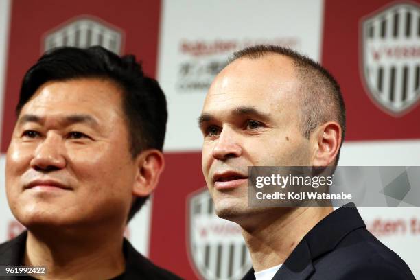 New Vissel Kobe player Andres Iniesta and Rakuten Inc. CEO Hiroshi Mikitani attend attends a press conference on May 24, 2018 in Tokyo, Japan.