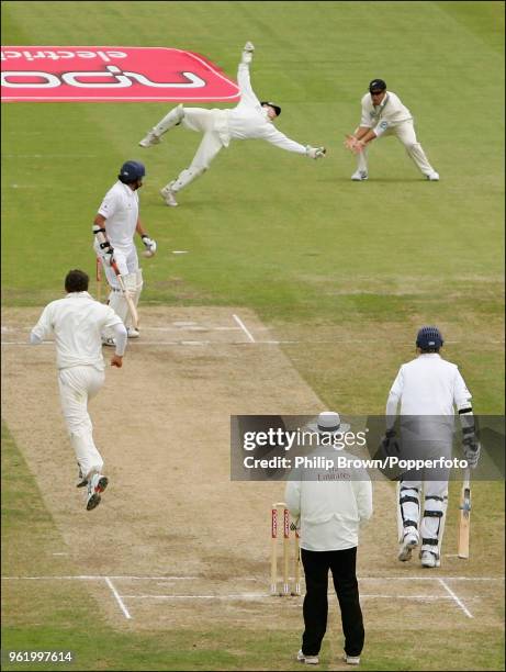 Brendon McCullum of New Zealand takes the catch to dismiss Monty Panesar of England off the bowling of Kyle Mills during the 2nd Test match between...