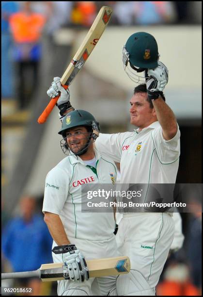 Graeme Smith and Mark Boucher of South Africa celebrate after winning the 3rd Test match between England and South Africa by 5 wickets and securing...