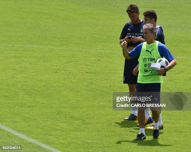 Italy's national football team new coach Roberto Mancini leads a training session on May 24, 2018 at Coverciano's training camp near Florence.