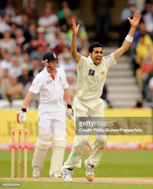 Umar Gul of Pakistan appeals successfully for the wicket of England batsman Paul Collingwood during the 1st Test match between England and Pakistan...