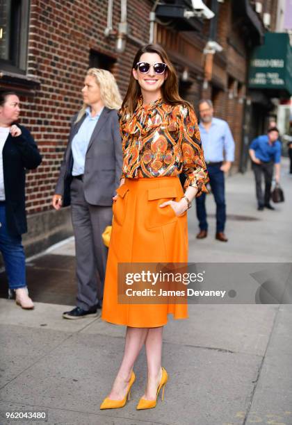 Anne Hathaway arrives to 'The Late Show With Stephen Colbert' at the Ed Sullivan Theater on May 23, 2018 in New York City.