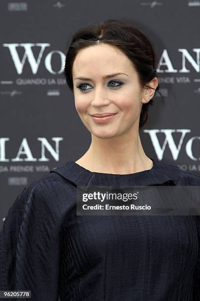 Emily Blunt attends a photocall for 'The Wolfman' at La Casa Del Cinema on January 27, 2010 in Rome, Italy.