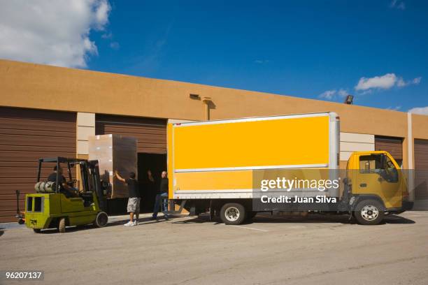 Front Loading Business 1 518 Front Loading Stock Photos, High-Res Pictures, and Images - Getty ...