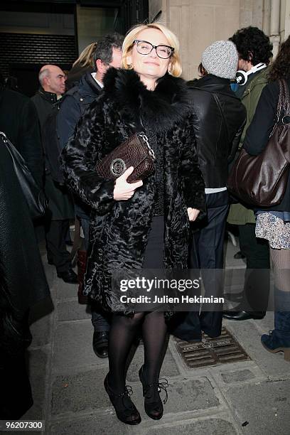 Evelina Khromchenko attends the Elie Saab Fashion Show during Paris Fashion Week Haute Couture S/S 2010 at Atelier Jean-Paul Gaultier on January 27,...