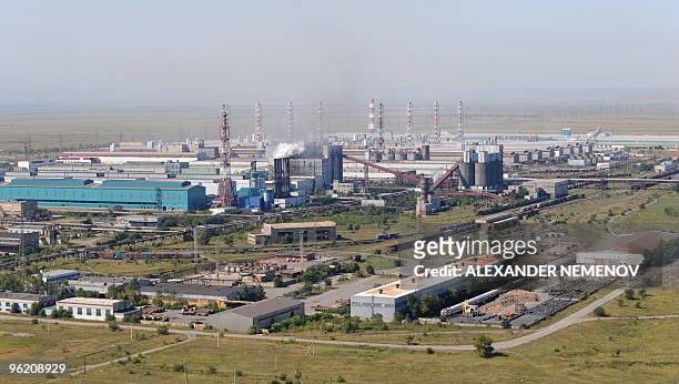 Picture taken on October 20, 2009 shows a general view of the Rusal Sayanogorsk aluminum smelter, in Sayanogorsk. Debt-ridden aluminium giant UC...