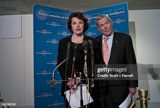 Senate Select Intelligence Chairwoman Dianne Feinstein, D-Calif., and Vice Chairman Kit Bond, R-Mo., during a news conference following the...