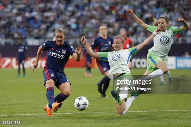 Amandine Henry of Olympique Lyonnais, Alexandra Popp of VfL Wolfsburg, Joelle Wedemeyer of VfL Wolfsburg during the UEFA Women's Champions League...