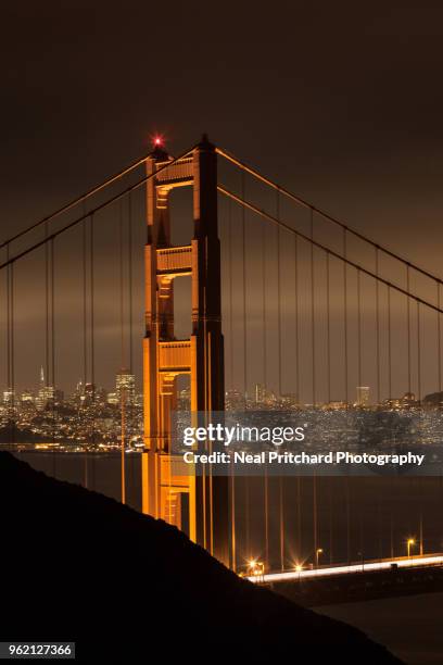 golden gate bridge california - neal pritchard stockfoto's en -beelden