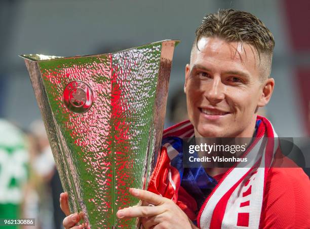 Kevin Gameiro celebrates as Atletico Madrid win the UEFA Europa League Final between Olympique de Marseille and Club Atletico de Madrid at Stade de...