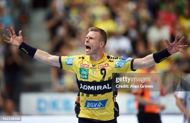 Gudjon Valur Sigurdsson of Rhein-Neckar Loewen celebrates a goal during the DKB HBL match between Rhein-Neckar Loewen and MT Melsungen at SAP Arena...