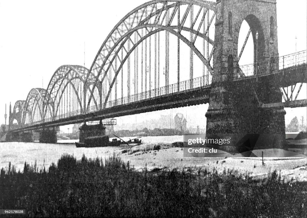 Elbe bridge between Hamburg and Harburg