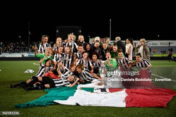 Juventus team celebrate during the women serie A final match between Juventus Women and Brescia calcio Femminile at Silvio Piola Stadium on May 20,...