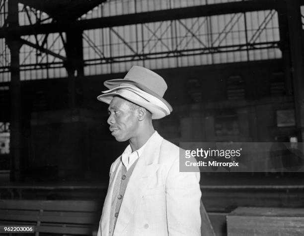 Jamaican emigrants arriving at Waterloo Station 22nd September 1954 A train load of hopes reached London when nearly 700 Jamaicans arrived In search...