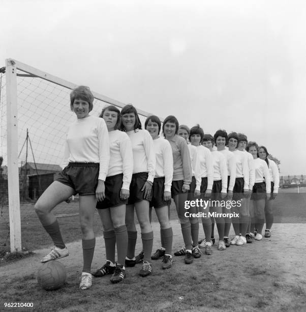 Southampton Ladies Football Club prepare for their big match. Left to right, Sue Lopez 25, Louise Cross 17, Lynda Hale 17, Pat Judd 18, Sue Buckett...